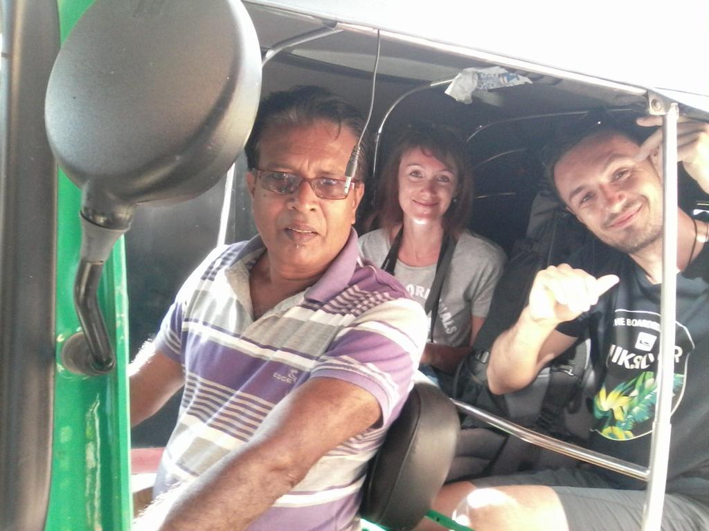 Randi Homestay In Negombo Exterior photo