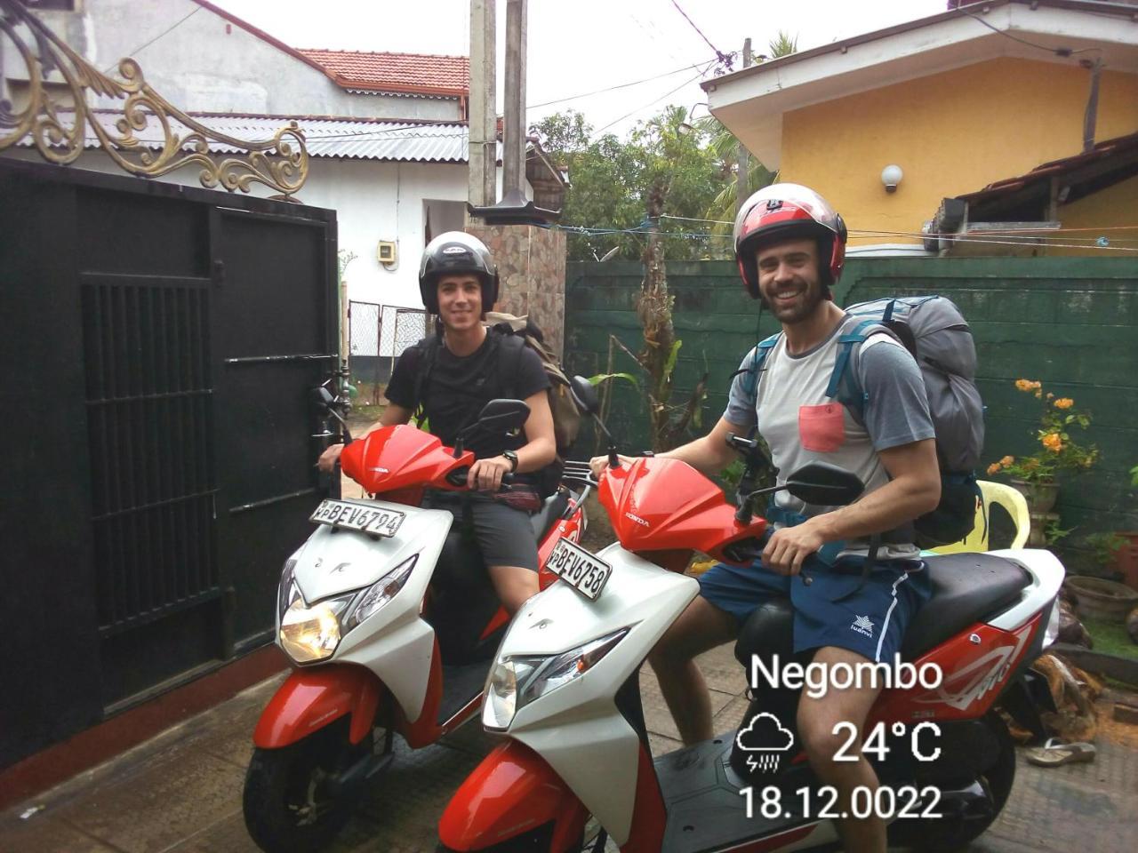 Randi Homestay In Negombo Exterior photo
